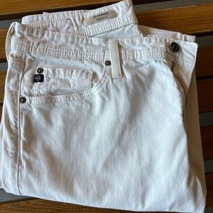AG men’s white jeans 33x32